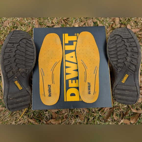 DEWALT 8(M) SteelToe Boots - Picture 4 of 12